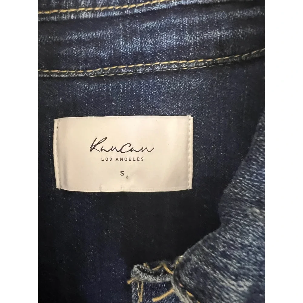 KanCan Distressed Denim Jacket Sz S Dark Wash Frayed Hem Edgy Streetwear Trucker